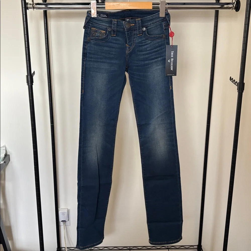 NWT True Religion - Mid Rise Straight - Picture 1 of 8